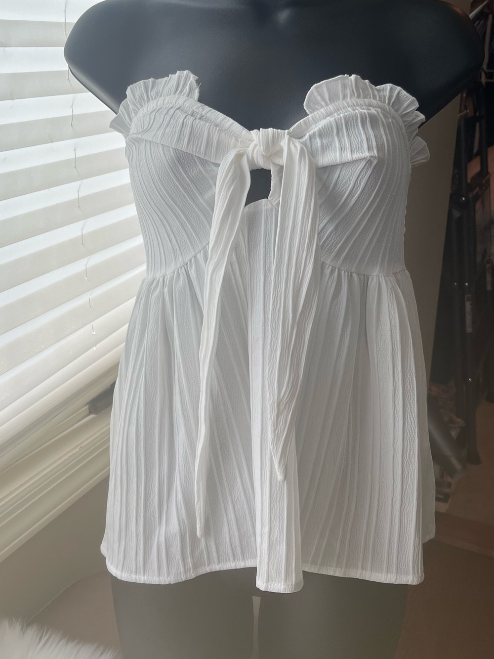 NWOT SHEIN White Strapless Tie-Front Pleated Top